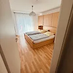 דירה Komplette In Bei Nuernberg - Messenaehe ונדלשטיין