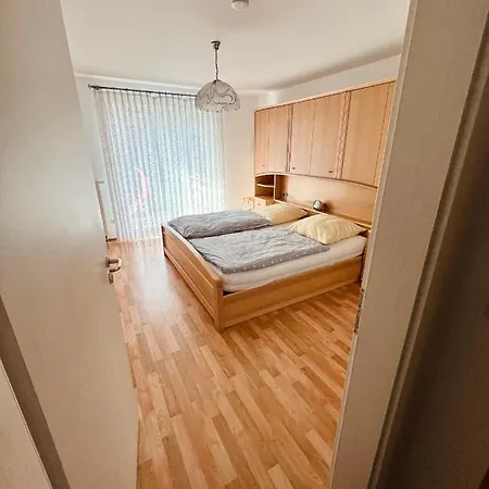 Lägenhet I Balkon I Messenaehe I Getrennte Schlafmoeglichkeiten Wendelstein
